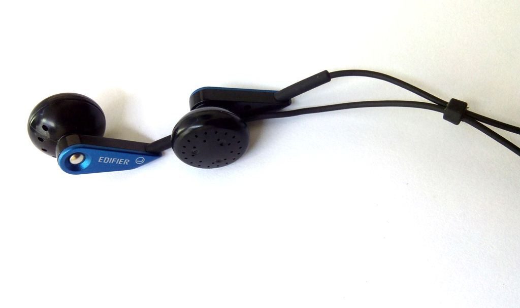 Edifier H185 Detil bud